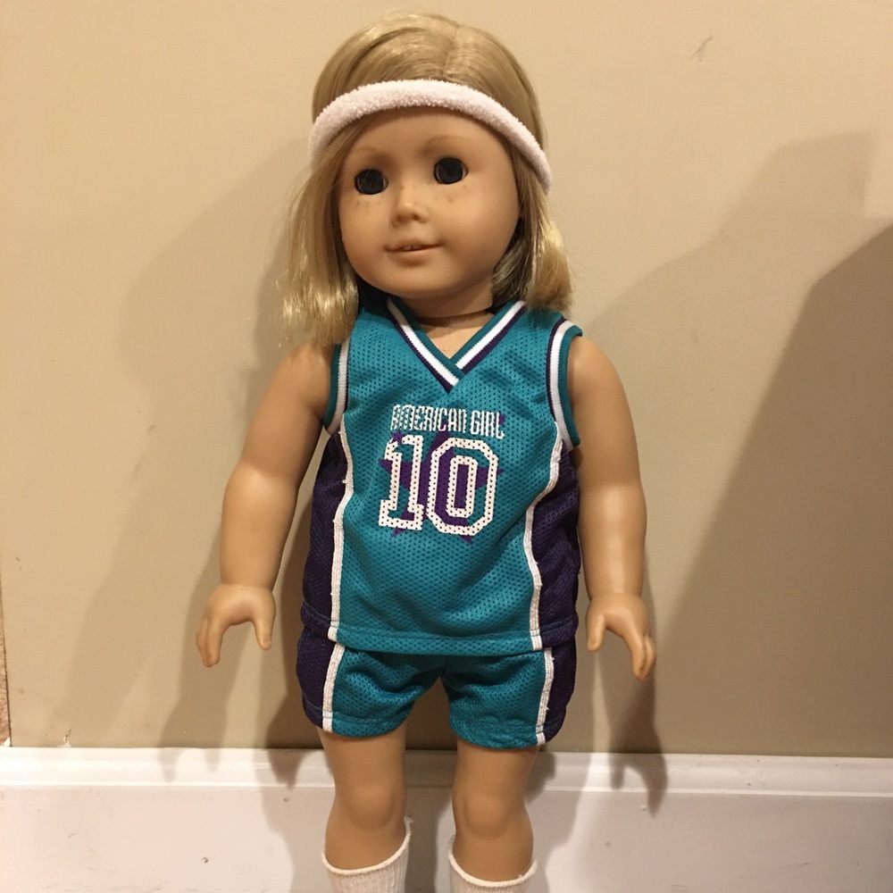 AMERICAN GIRL DOLL-BASKETBALL BALL SET I